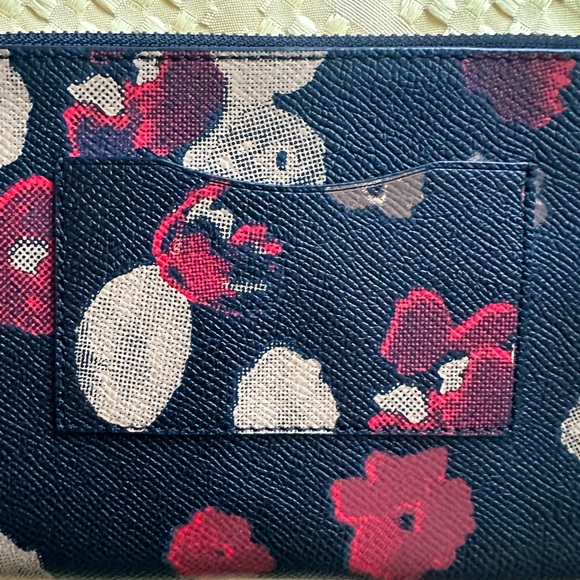 NEW Coach Crossbody Shoulder Bag / Clutch Leather Floral Detachable - Picture 4 of 10